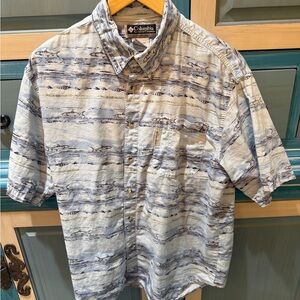 Columbia Men's Gray and Blue Striped Shirt